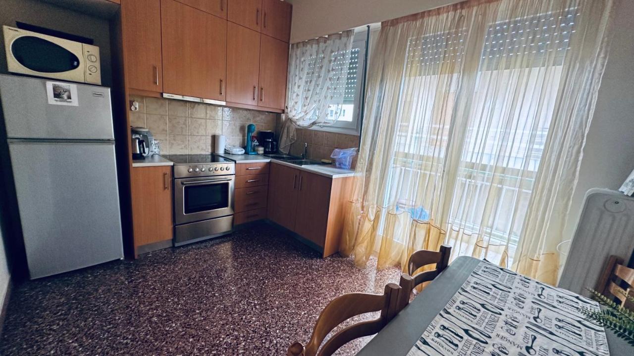 Harokopio Apartment In Athena Bagian luar foto