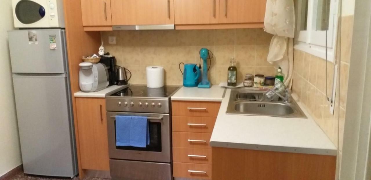 Harokopio Apartment In Athena Bagian luar foto